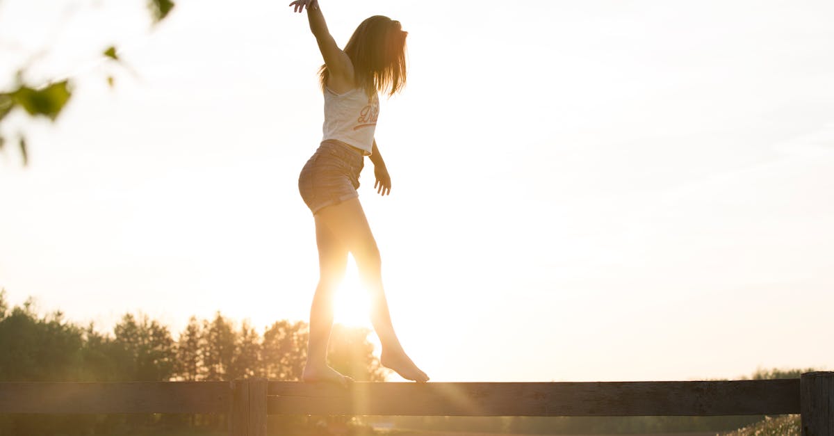 découvrez l'équilibre parfait avec notre guide sur les balances. apprenez comment choisir la meilleure balance pour vos besoins, qu'il s'agisse d'une balance de cuisine, d'une balance personnelle ou d'une balance professionnelle. trouvez des conseils pour une utilisation optimale et des astuces pour maintenir votre poids et votre santé.
